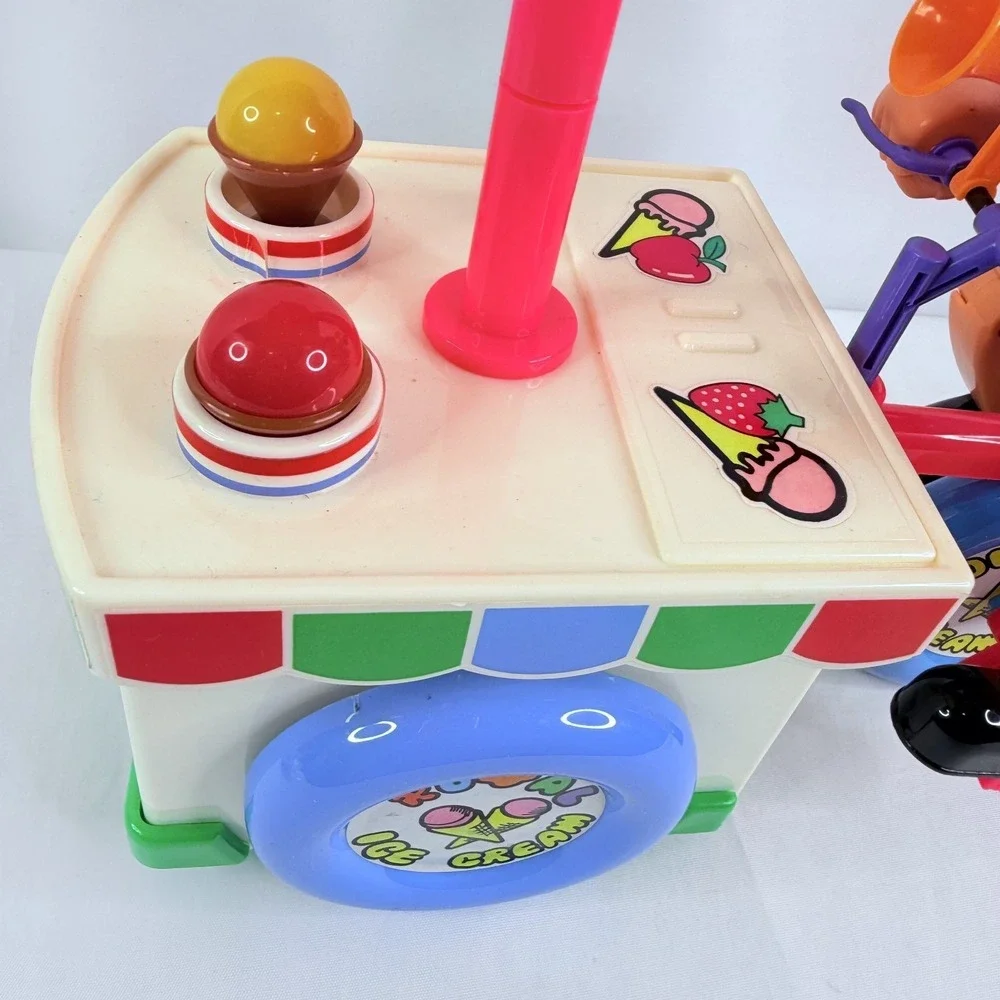 1993 Yeh Su Toys Royal Ice Cream Cart Wind Up Toy YEH-9303 in Box‎ Tested Works